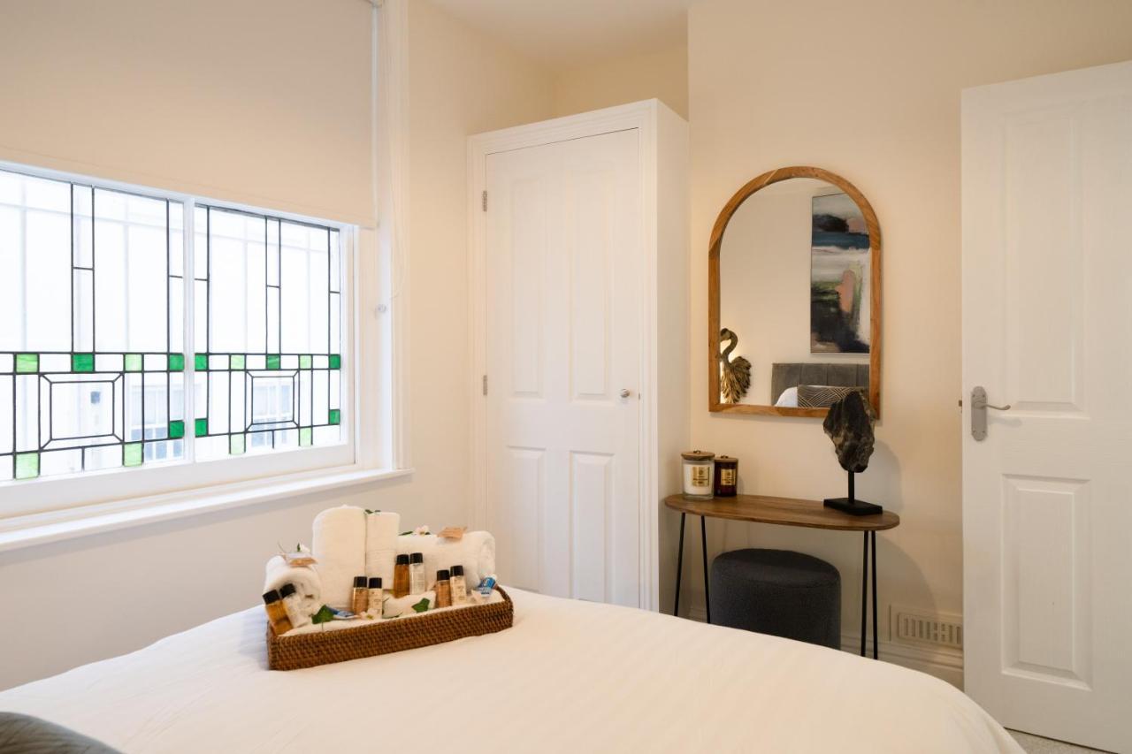 Ferienwohnung The House Of Selfies Royal Tunbridge Wells Exterior foto